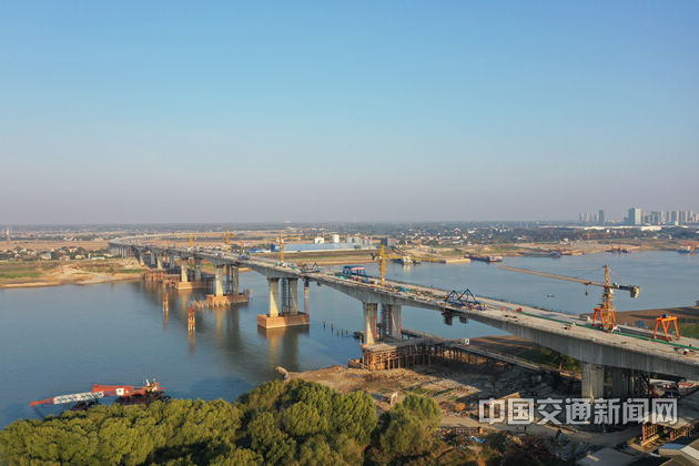 平益高速白泥湖湘江特大橋