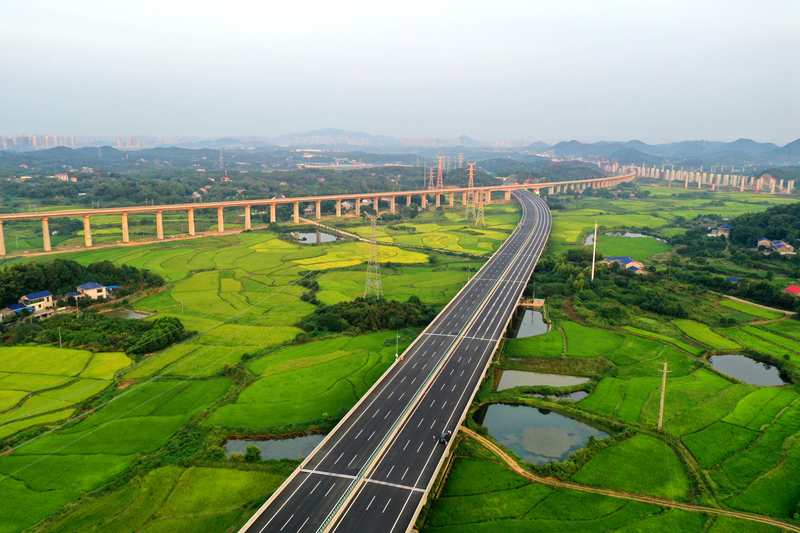 绿色公路-长益高速公路扩容工程.jpg